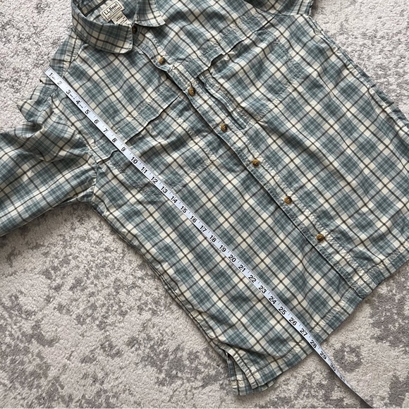 LL Bean Men’s Medium Long Sleeve Button Down Hiking Outdoor Travel Shirt Plaid - Picture 8 of 9